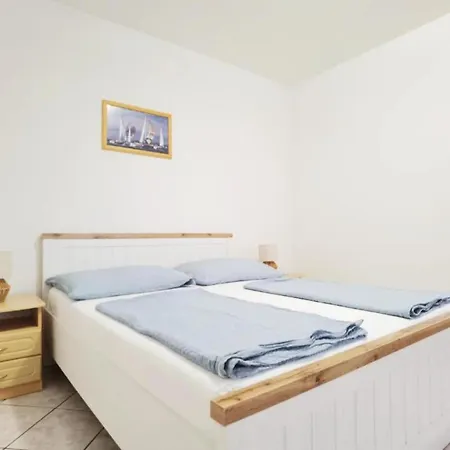 Apartment Sanja - One Bedroom 7 *